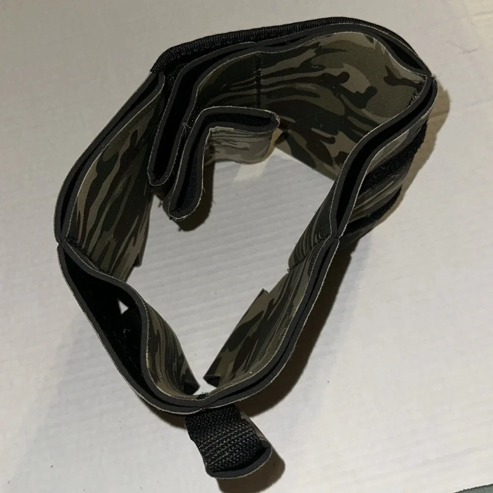 The Stubby Strip Camo Neoprene 7-Bottle Drink Carrier Insulated Cooler Bag
